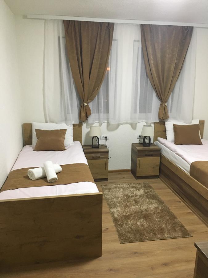 Bed And Breakfast Divanhana Novi Pazar Buitenkant foto