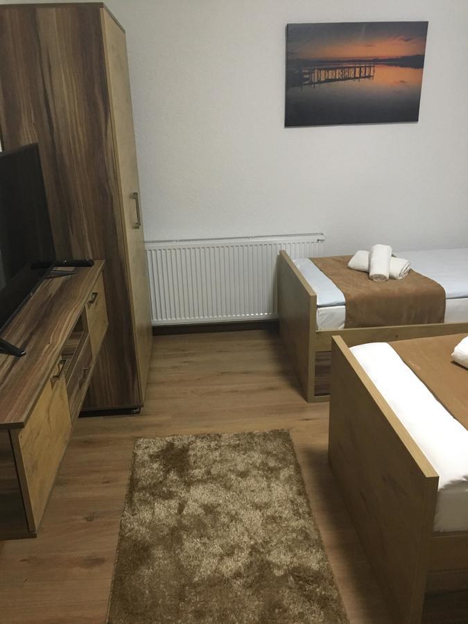 Bed And Breakfast Divanhana Novi Pazar Buitenkant foto
