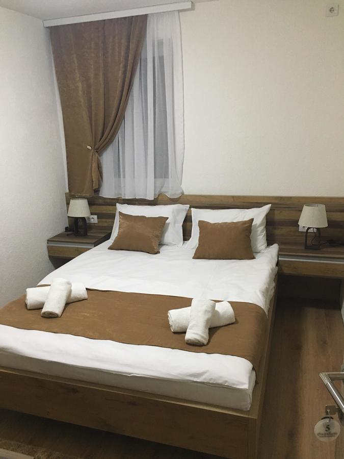 Bed And Breakfast Divanhana Novi Pazar Buitenkant foto