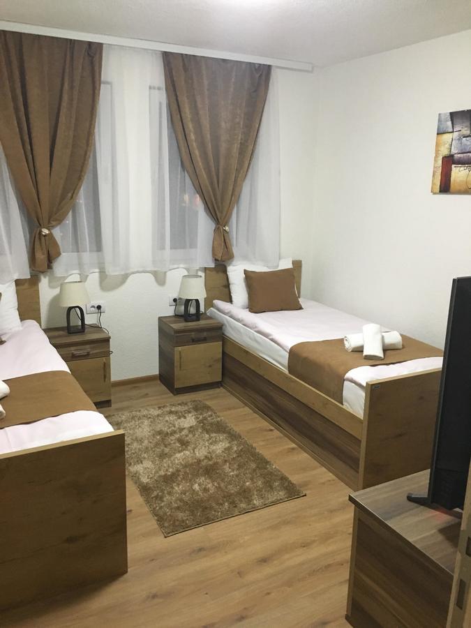 Bed And Breakfast Divanhana Novi Pazar Buitenkant foto