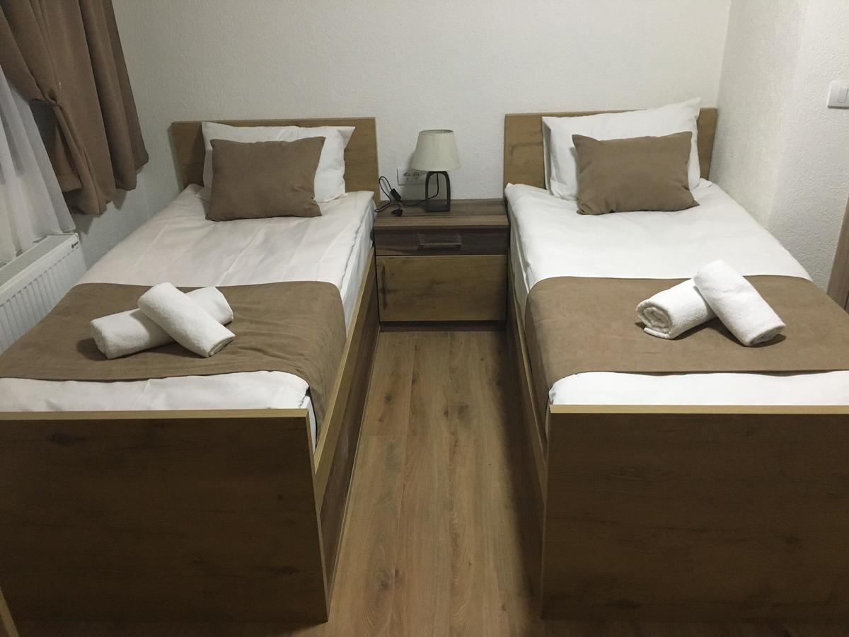 Bed And Breakfast Divanhana Novi Pazar Buitenkant foto