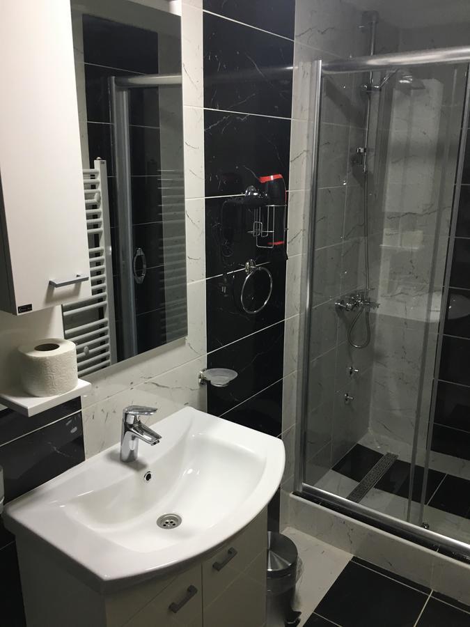 Bed And Breakfast Divanhana Novi Pazar Buitenkant foto