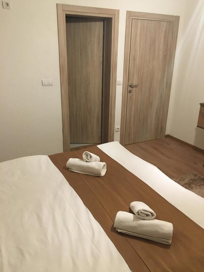 Bed And Breakfast Divanhana Novi Pazar Buitenkant foto