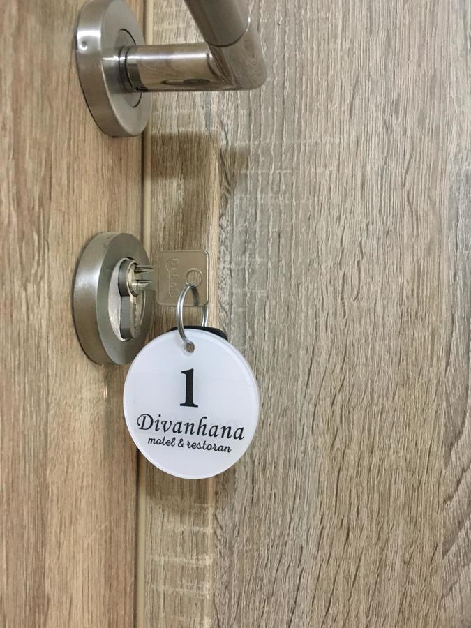 Bed And Breakfast Divanhana Novi Pazar Buitenkant foto