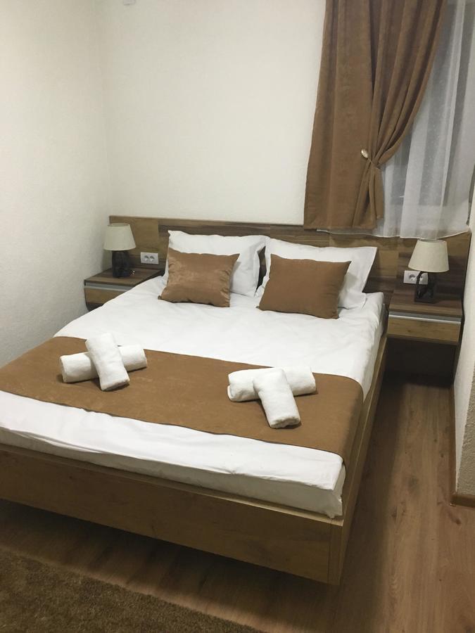 Bed And Breakfast Divanhana Novi Pazar Buitenkant foto
